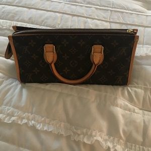 COPY - Unique triangle Louis Vuitton Handbag